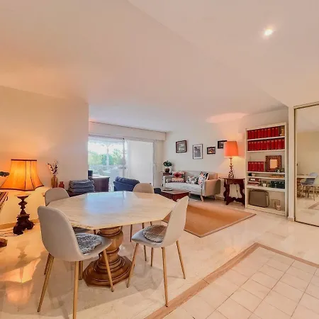 Apartament Terrasse Vue - A Quelques Minutes De Cannes *